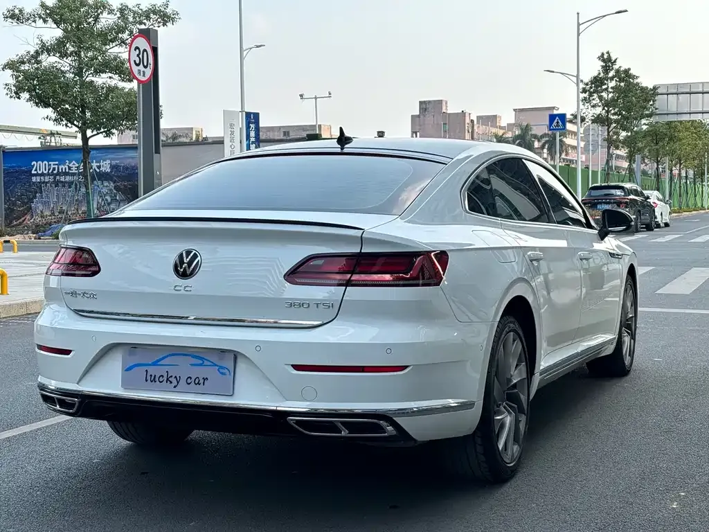Volkswagen CC — фото 4