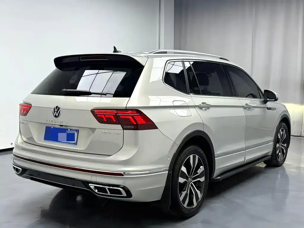 Volkswagen Tiguan L — фото 5