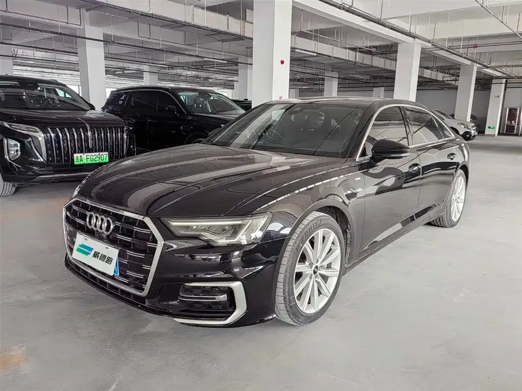 Audi A6L — фото 1