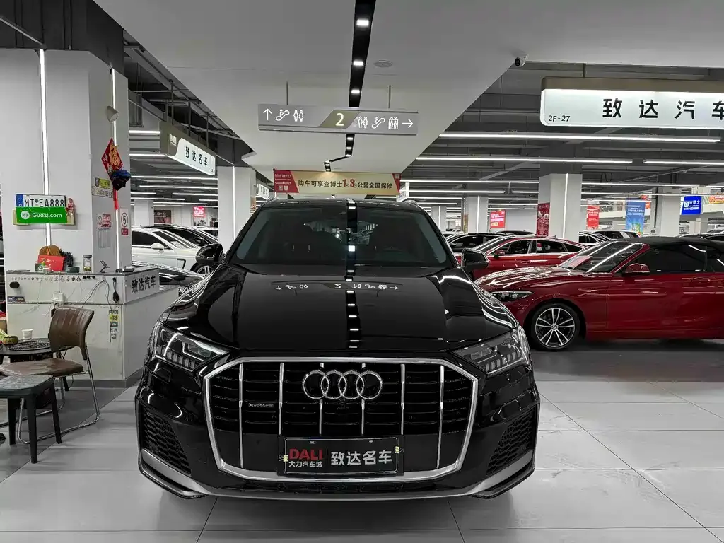 Audi Q7 — фото 2