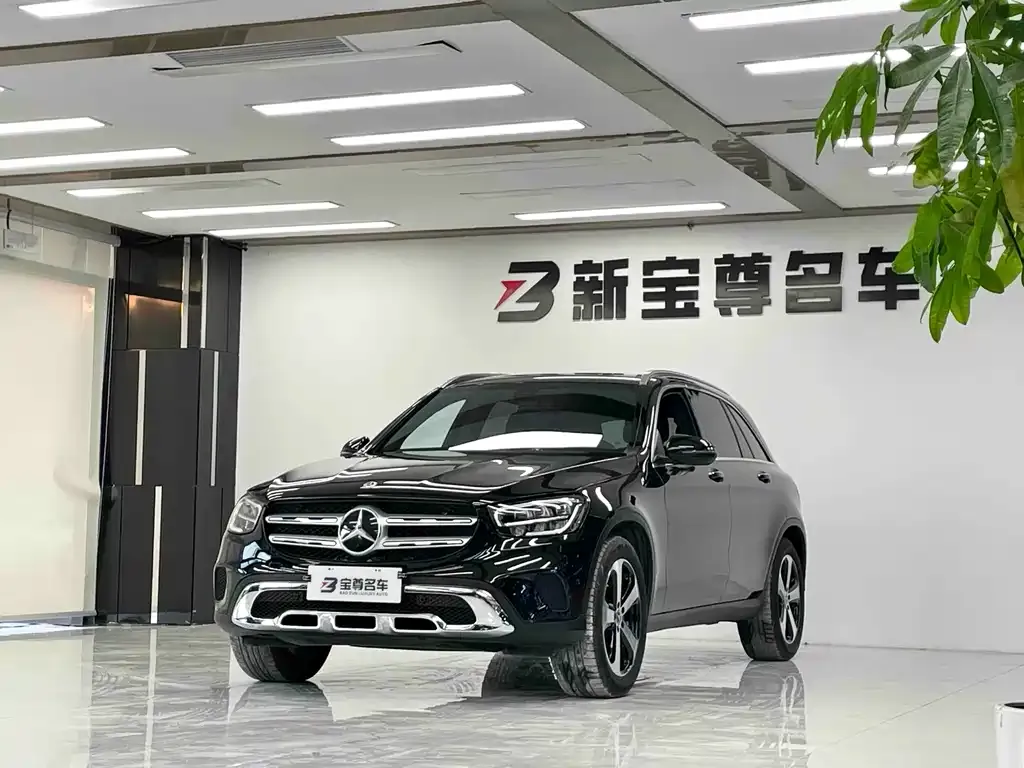 Mercedes-Benz GLC — фото 1