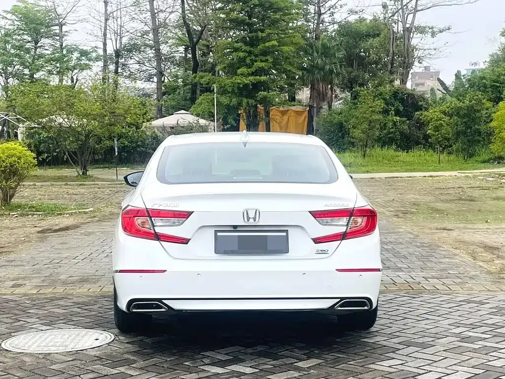 Honda Accord — фото 2