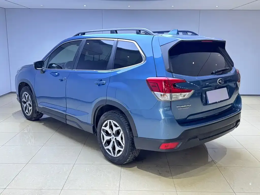Subaru Forester — фото 3