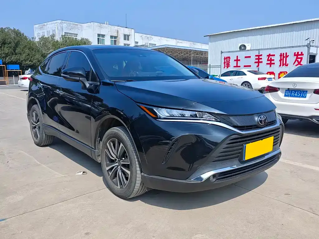 Toyota Harrier — фото 6