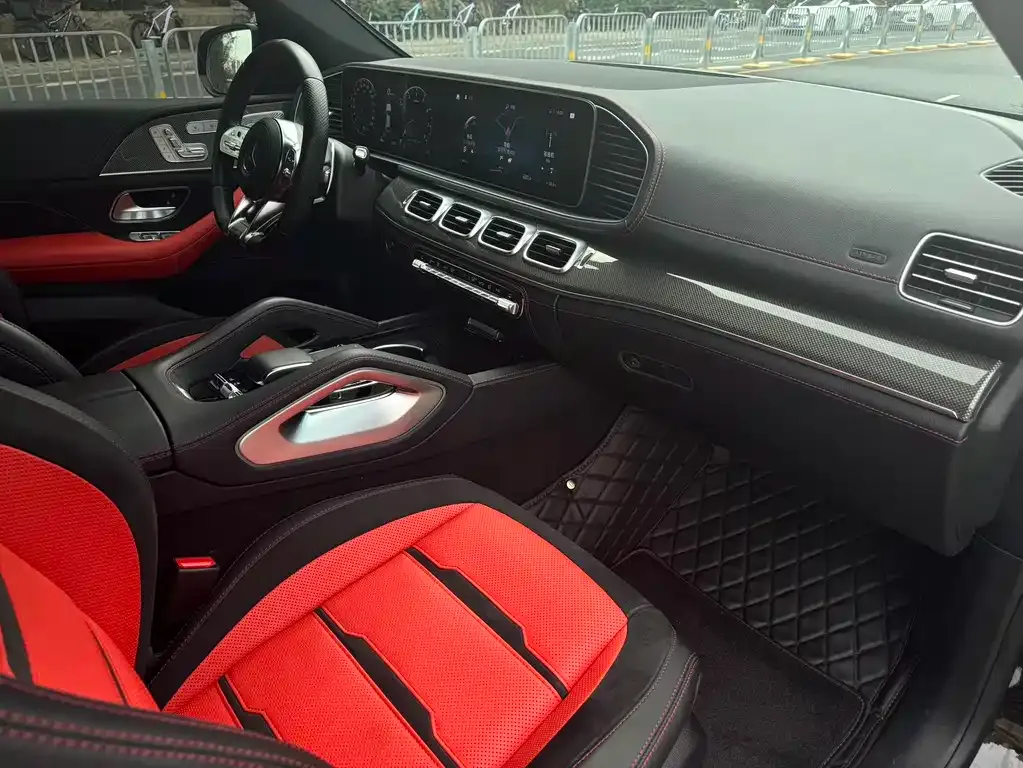 Mercedes-Benz GLE Coupe AMG — фото 7