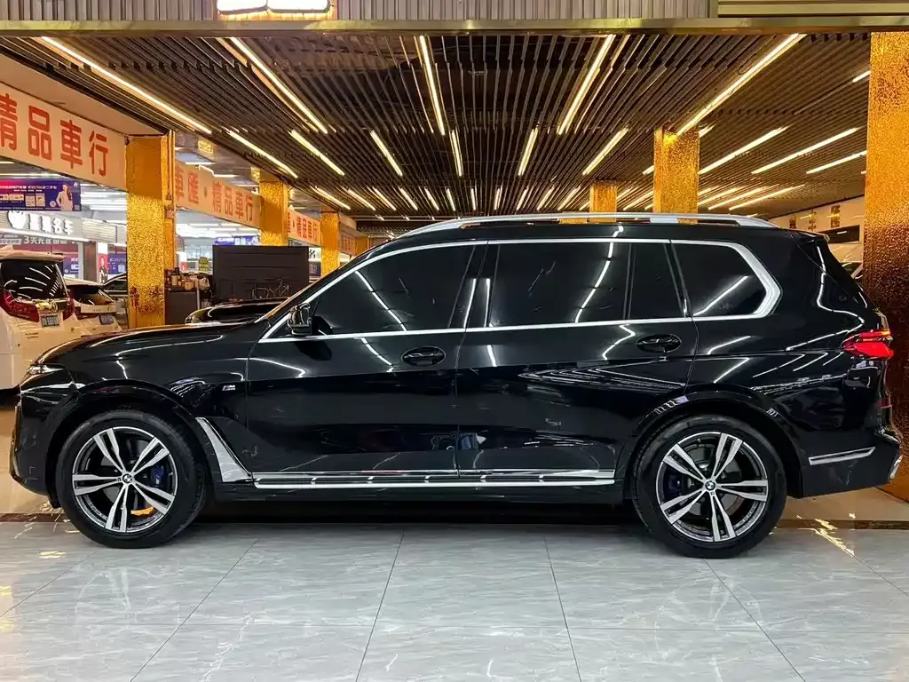 BMW X7 — фото 4