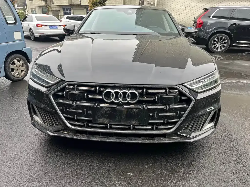 Audi A7L — фото 8