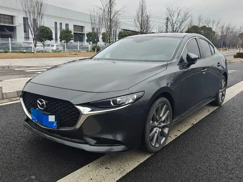 Mazda 3 Axela — фото 1