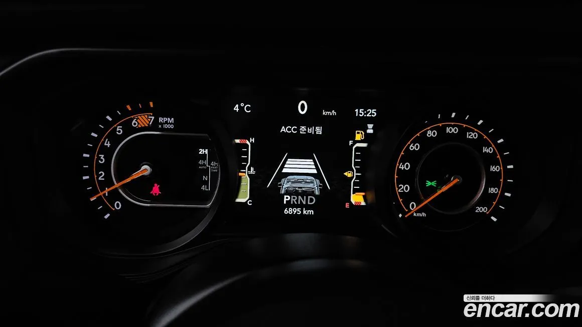 Jeep Wrangler — фото 2