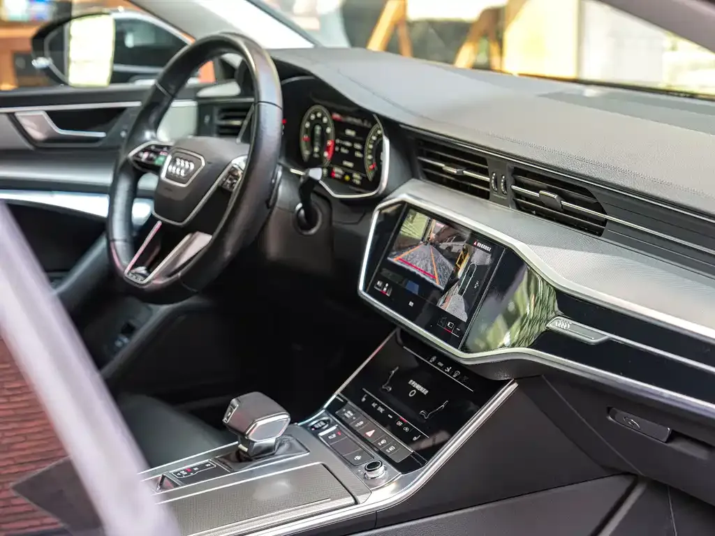 Audi A7 — фото 7