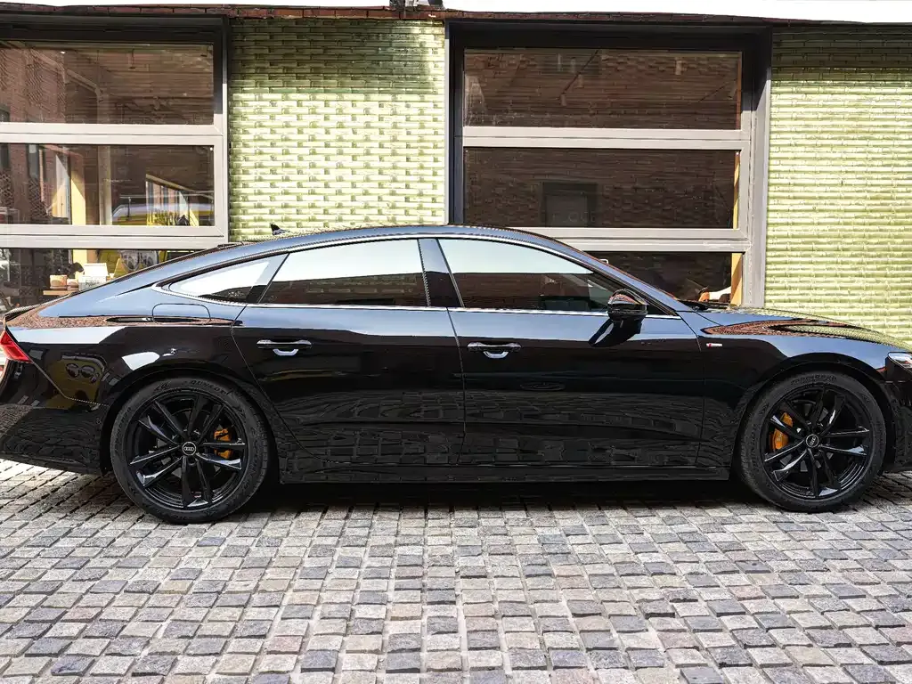 Audi A7 — фото 10