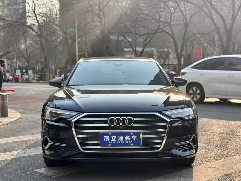 Audi A6L — фото 5