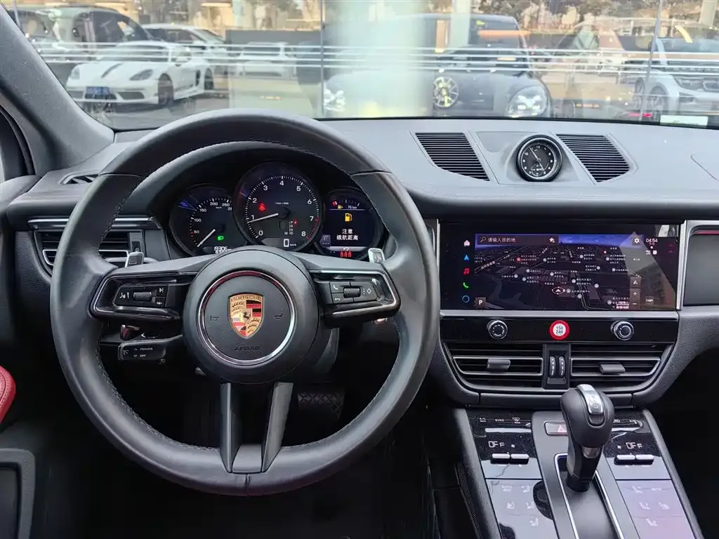 Porsche Macan — фото 9