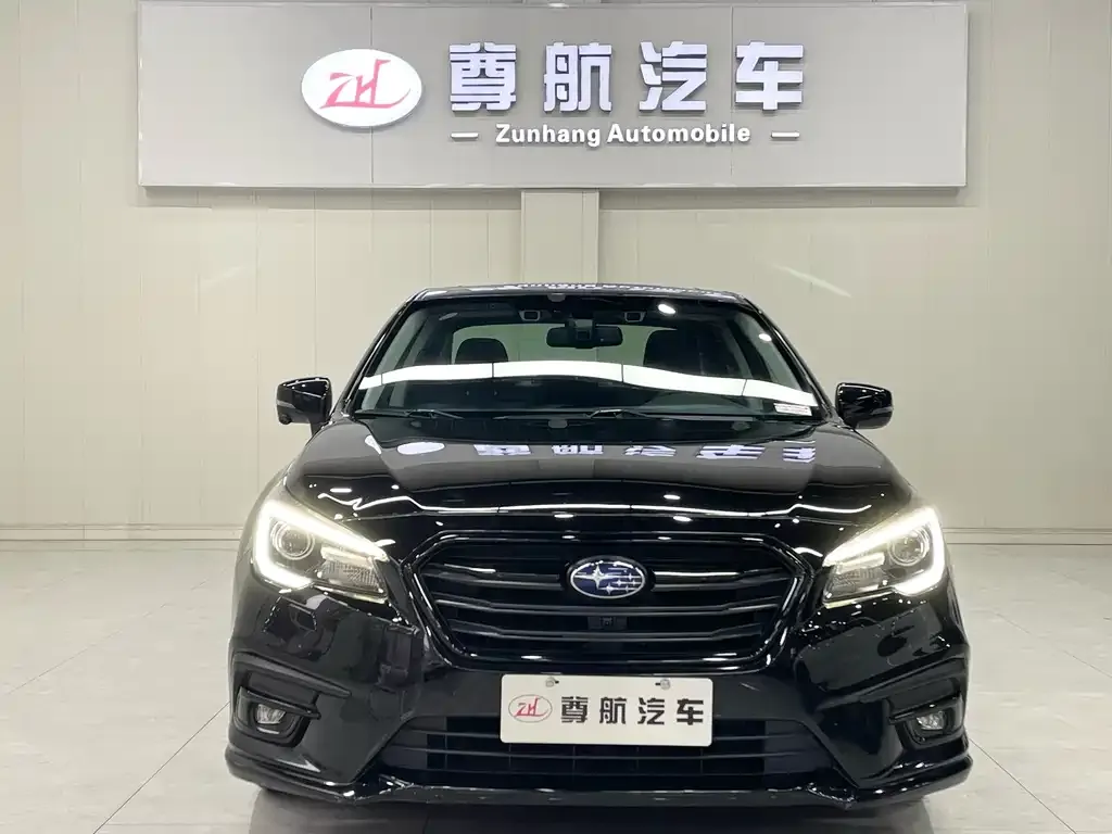 Subaru Legacy — фото 9