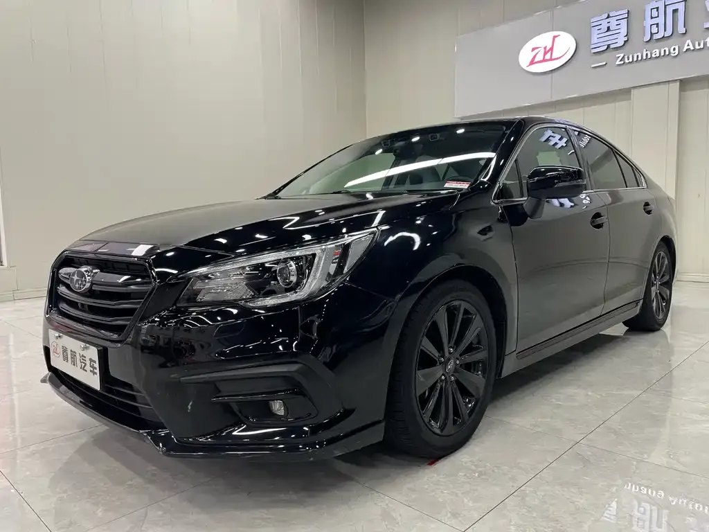 Subaru Legacy — фото 7