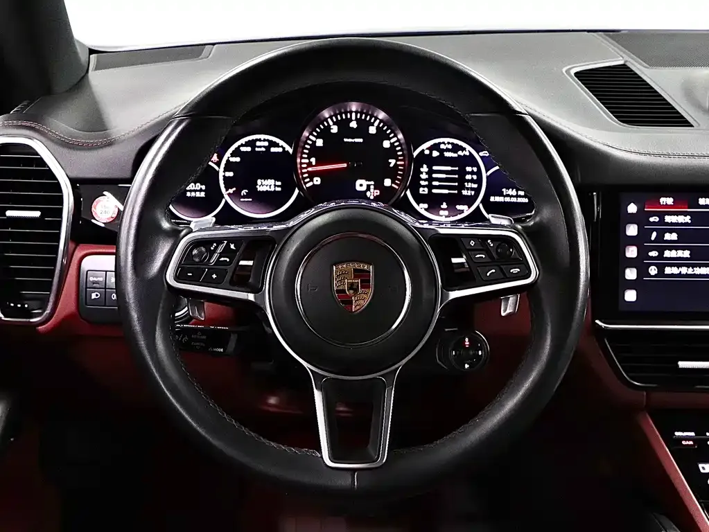 Porsche Cayenne — фото 9