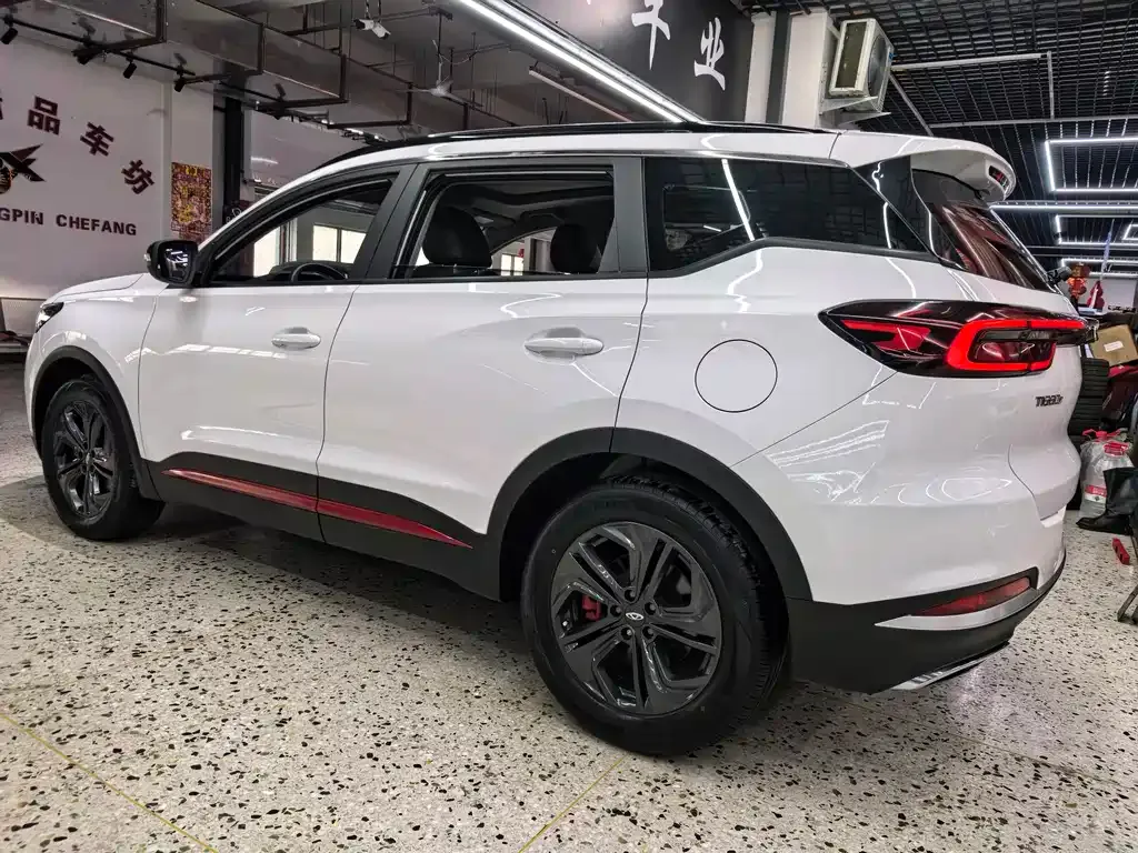 Chery Tiggo 7 — фото 8