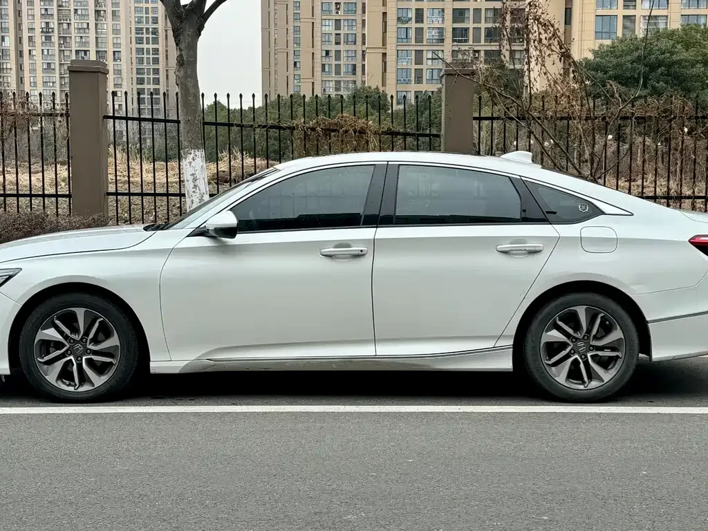 Honda Inspire — фото 5