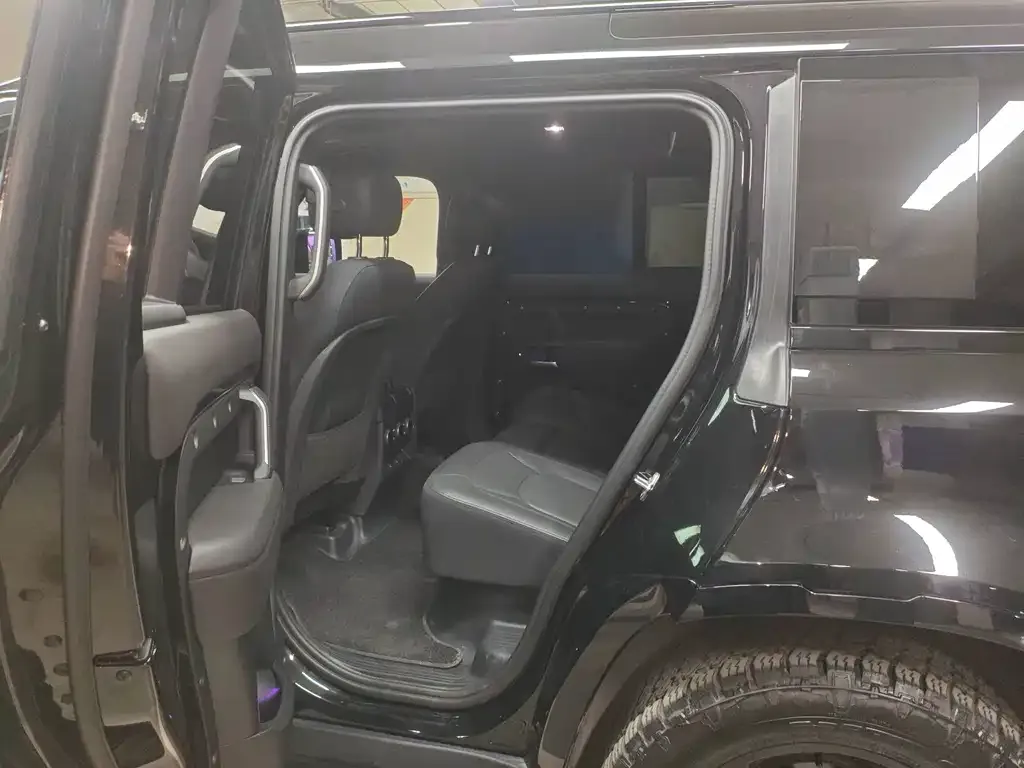 Land Rover Defender — фото 4