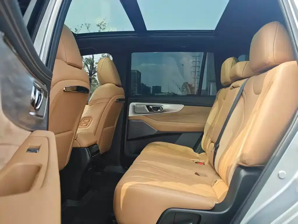 GAC Motor Trumpchi ES9 — фото 3