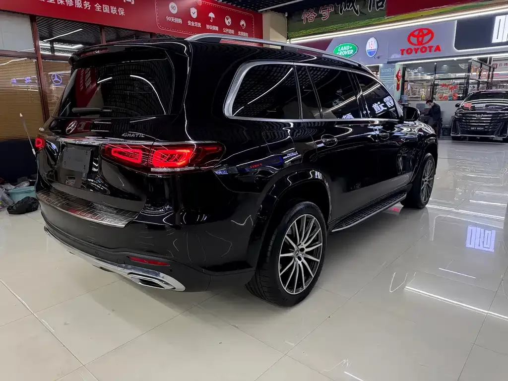 Mercedes-Benz GLS — фото 5