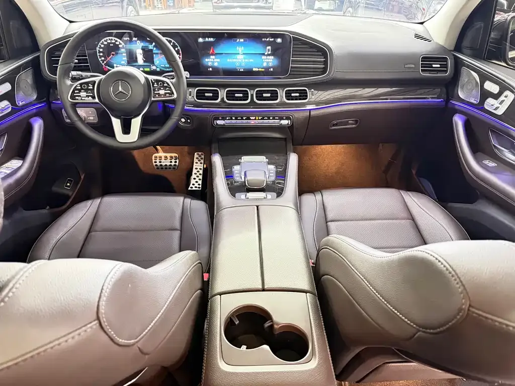 Mercedes-Benz GLS — фото 6