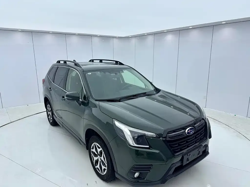 Subaru Forester — фото 8