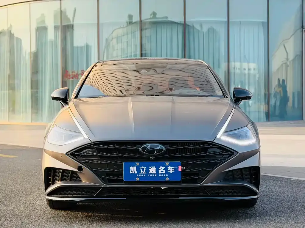 Hyundai Sonata — фото 2