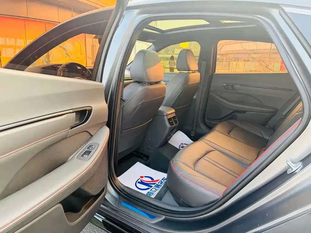 Hyundai Sonata — фото 9