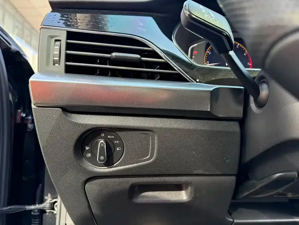 Volkswagen Passat — фото 3
