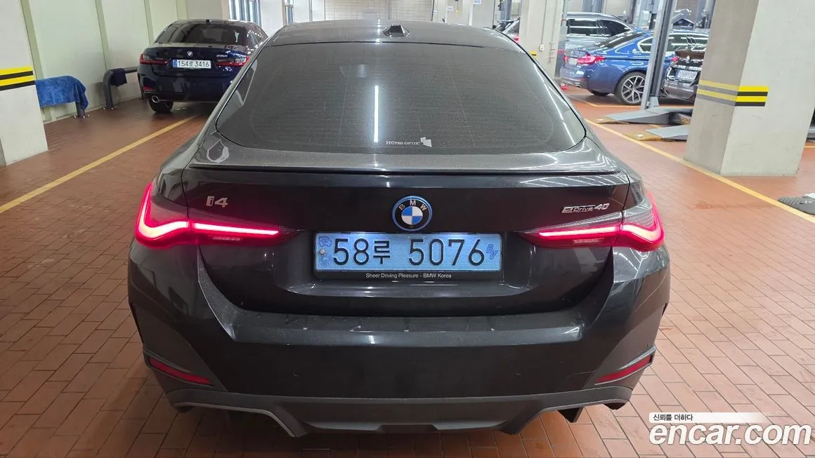 BMW i4 — фото 3