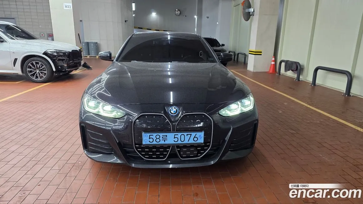 BMW i4 — фото 2