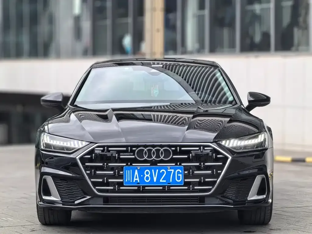 Audi A7L — фото 2