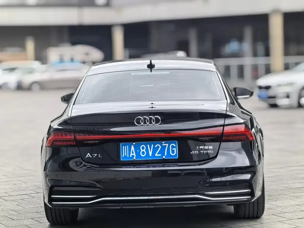 Audi A7L — фото 3