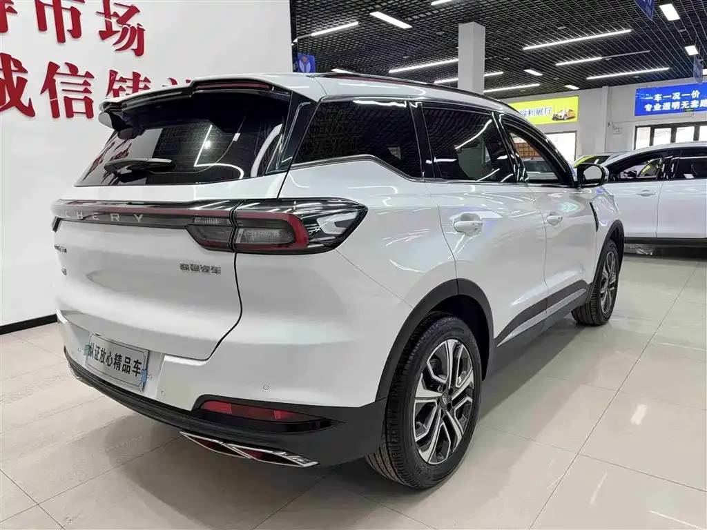 Chery Tiggo 7 PLUS — фото 8