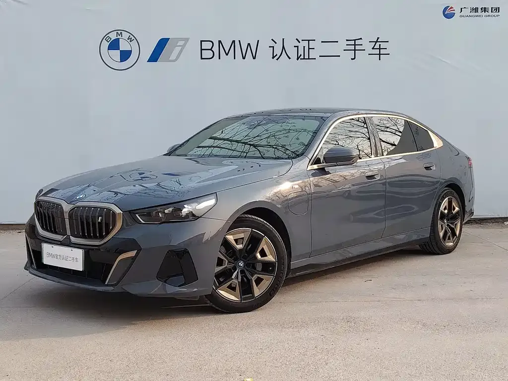 BMW i5 — фото 1