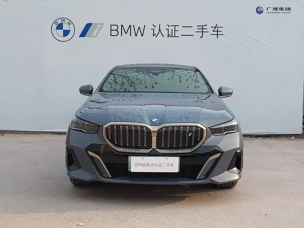 BMW i5 — фото 2