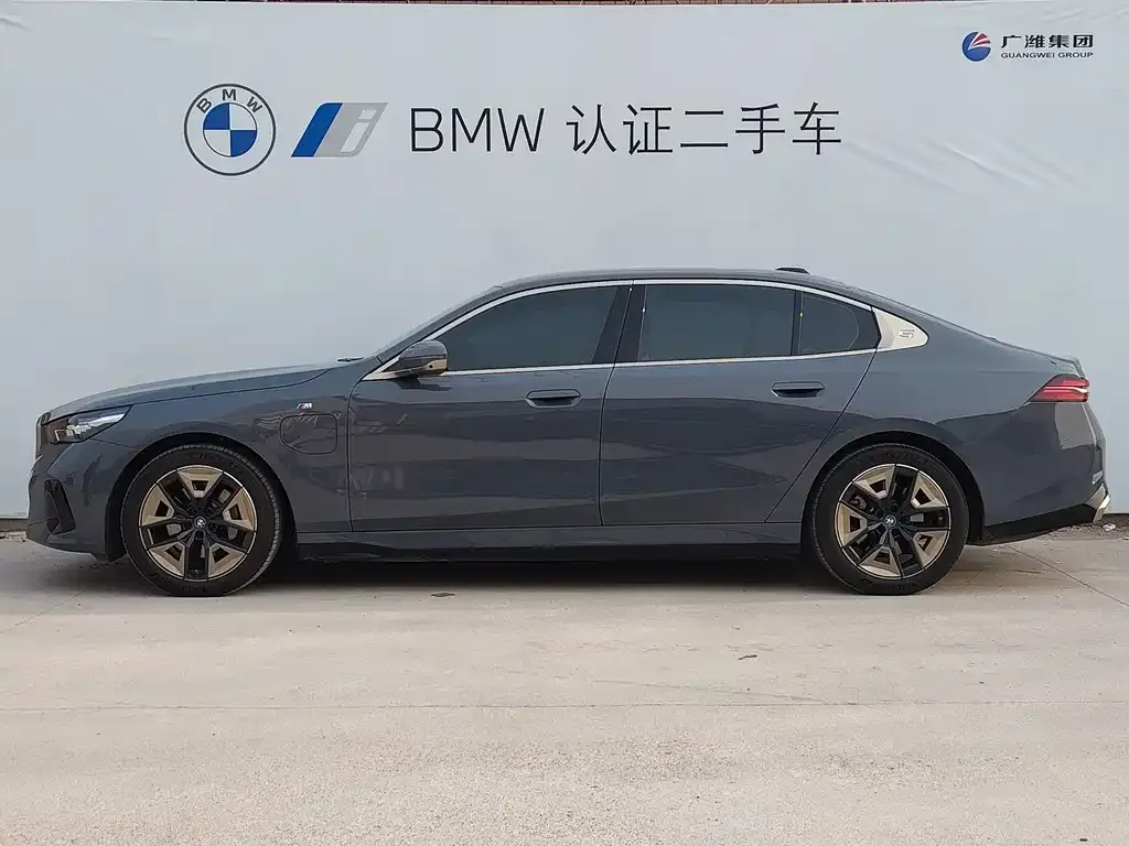 BMW i5 — фото 4