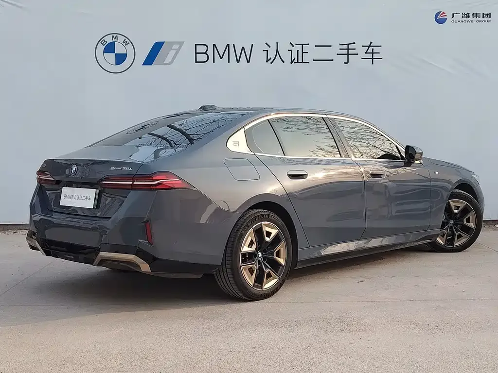BMW i5 — фото 7
