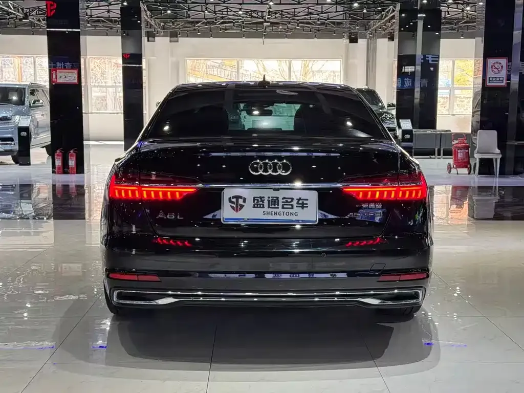 Audi A6L — фото 6