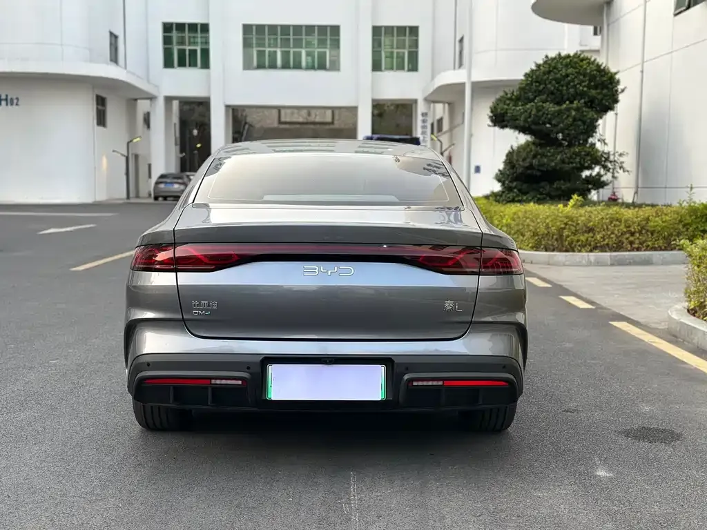BYD Qin L — фото 6
