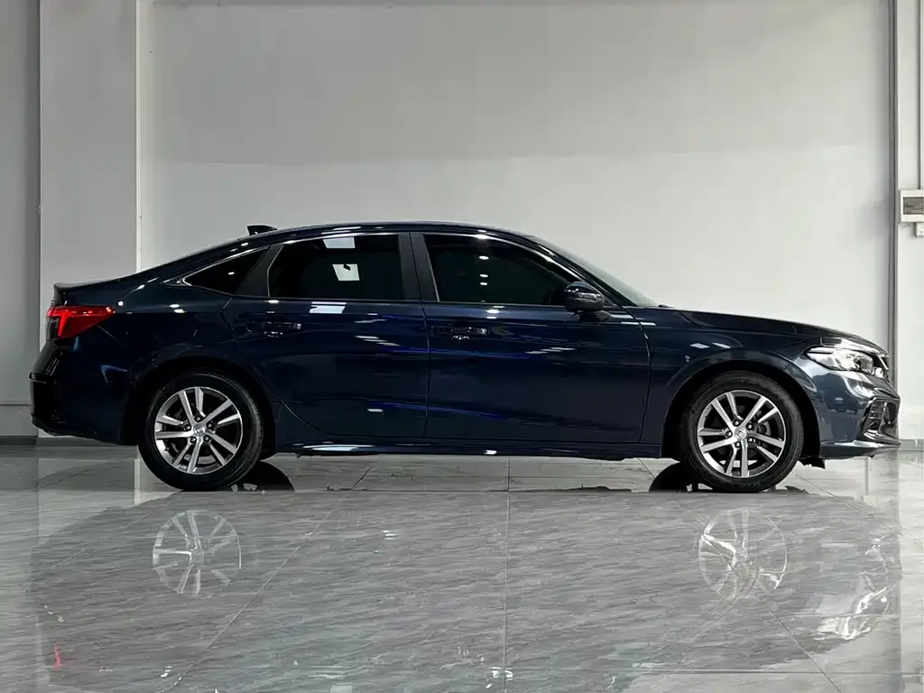 Honda Civic — фото 7
