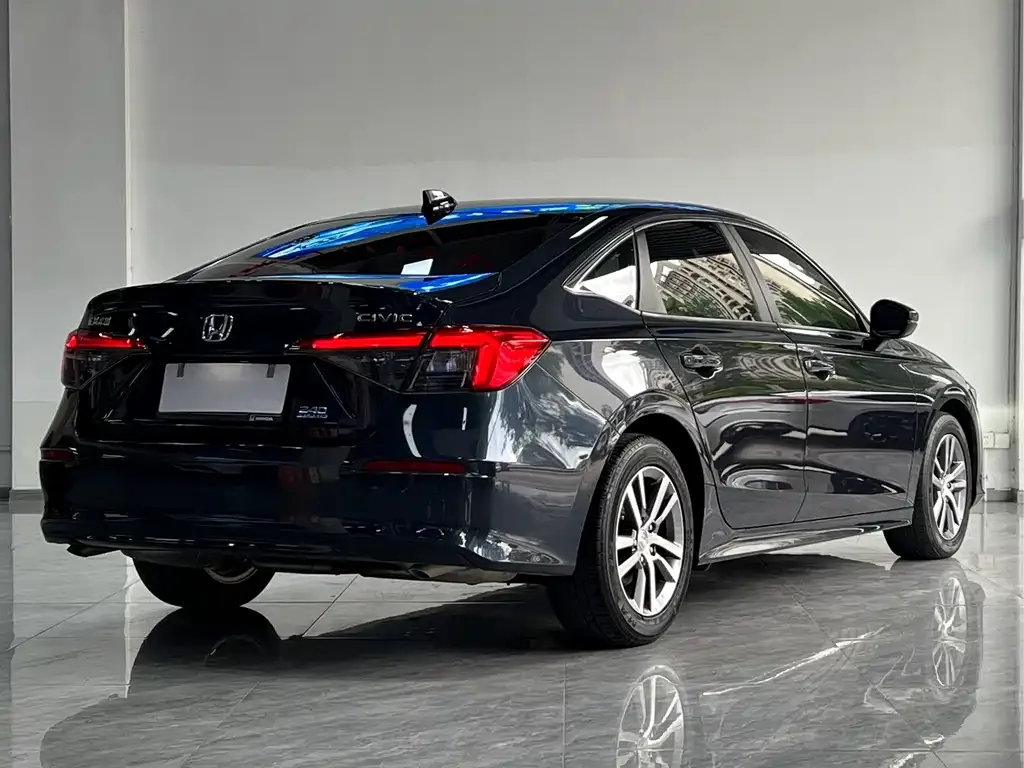 Honda Civic — фото 9