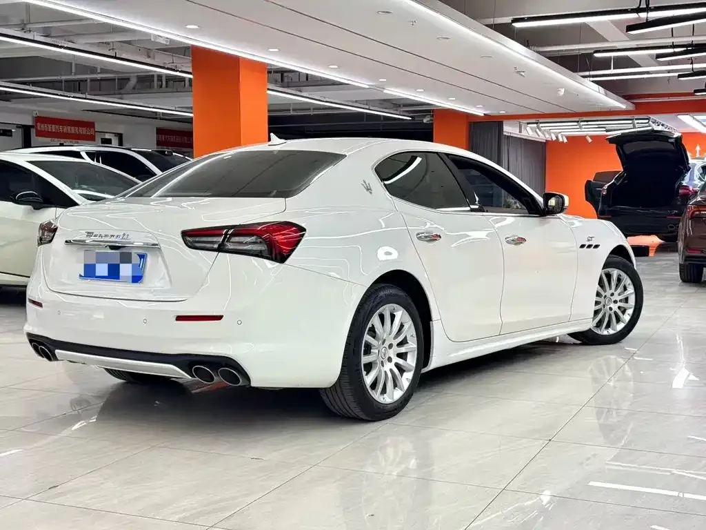 Maserati Ghibli — фото 7