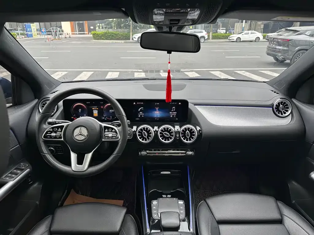 Mercedes-Benz GLA — фото 6