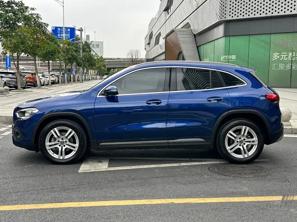 Mercedes-Benz GLA — фото 10