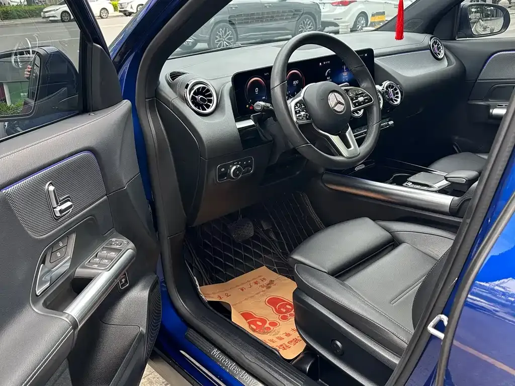 Mercedes-Benz GLA — фото 8