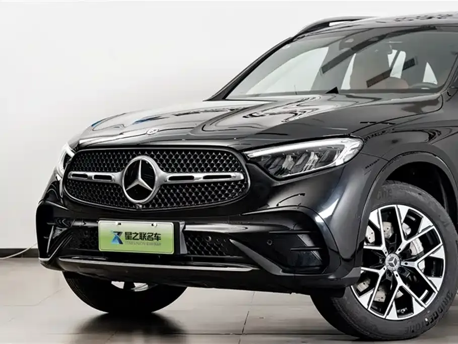 Mercedes-Benz GLC PHEV — фото 3