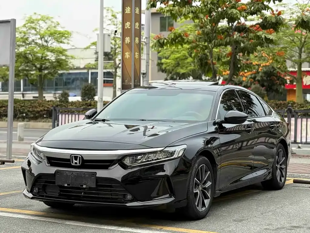 Honda Inspire — фото 1