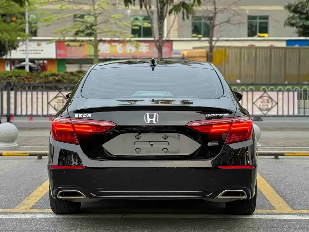 Honda Inspire — фото 2
